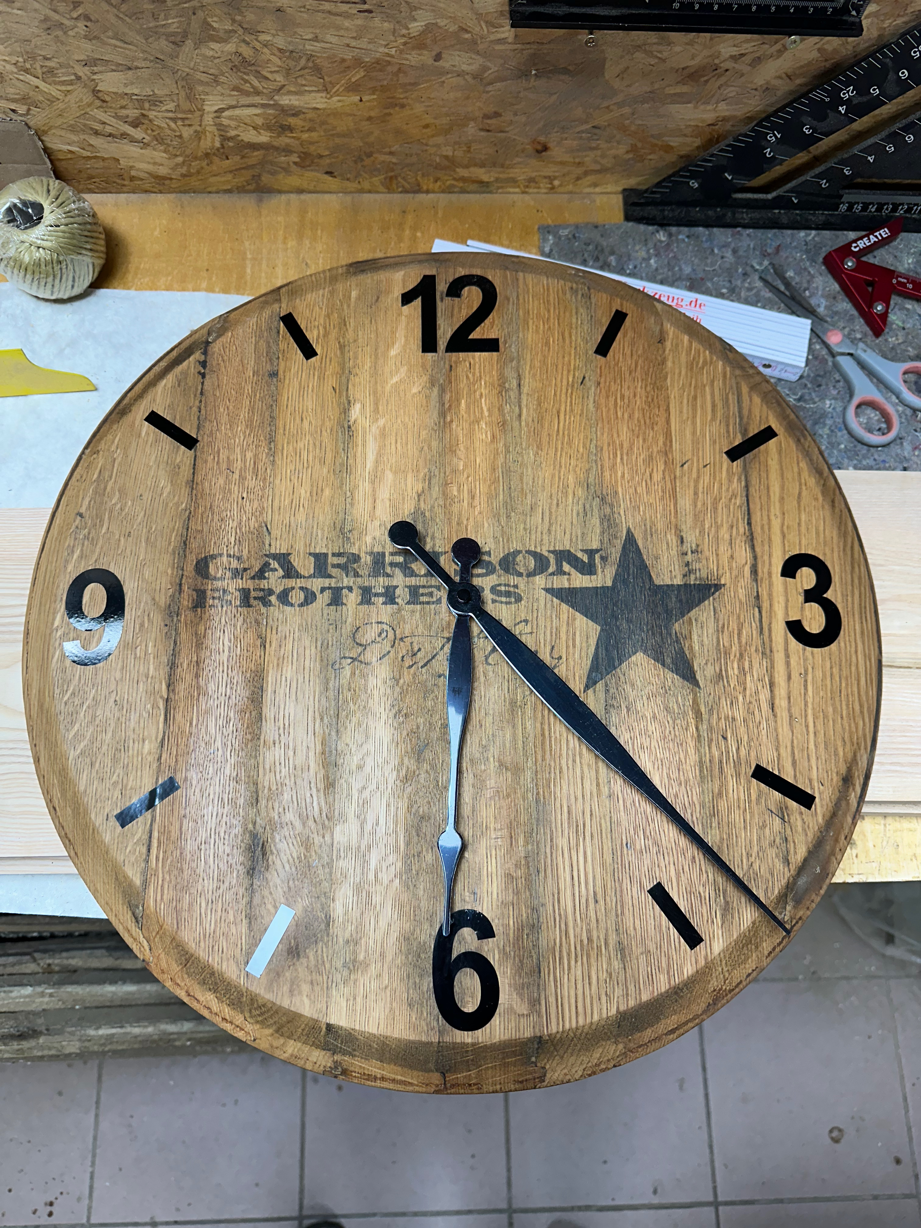 Wanduhr-Fassdeckel Wanduhr-Fassdeckel